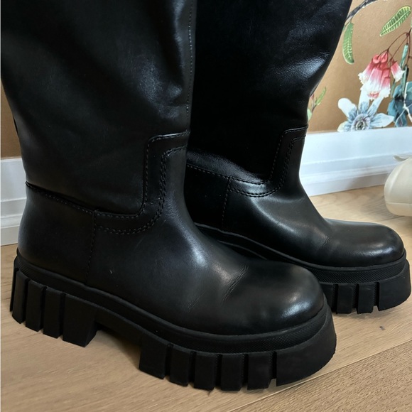 Zara chunky leather motorcycle like black boots - Picture 4 of 4